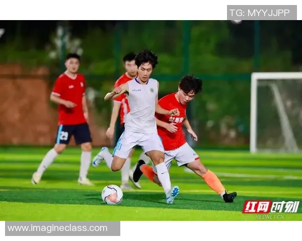 足球痞弟的逆袭之路从街头到绿茵场的梦想与奋斗