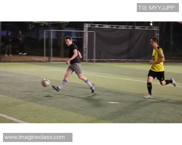 足球技艺之美尽显球场风采赞美每一位球员的精彩瞬间与绝妙配合